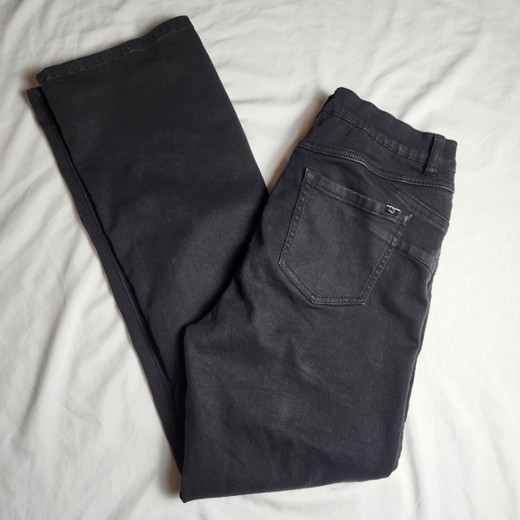 DG2 by Diane Gilman Charcoal Boot Cut Black Stretch Up-Lifter Jeans - Picture 1 of 9